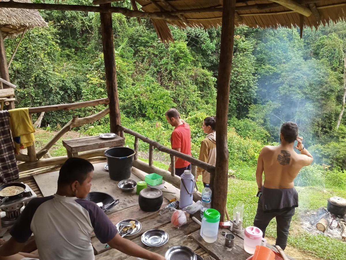 Orangutantreksumatra & Lovely Jungle Lodge Only Book If You Are Treking With Us Bukit Lawang Exterior foto